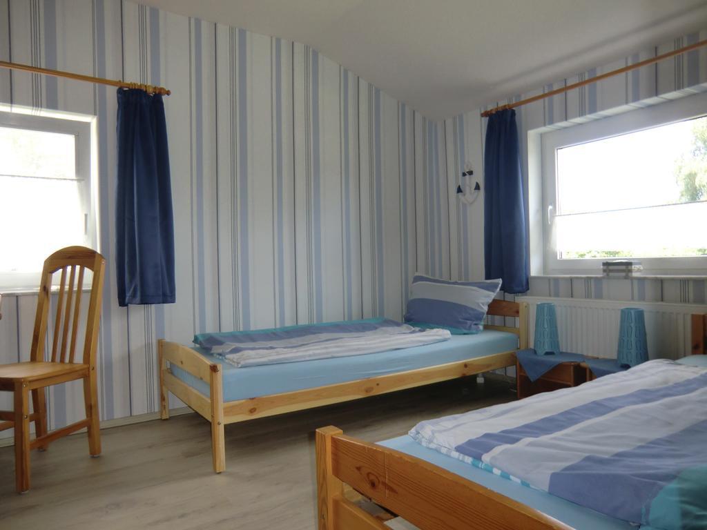 Böltser Hus Mit Strandkorb Und Kamin 10 Gehminuten Zum Kurtaxefreien Sandstrand Apartment Kraksdorf
